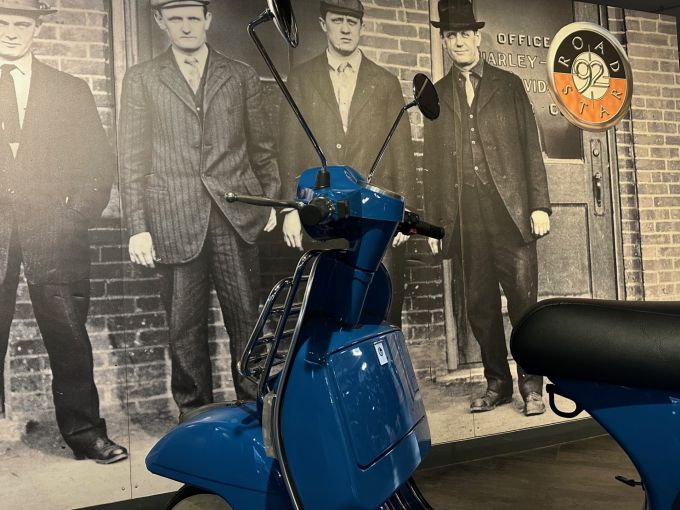 PIAGGIO VESPA 4