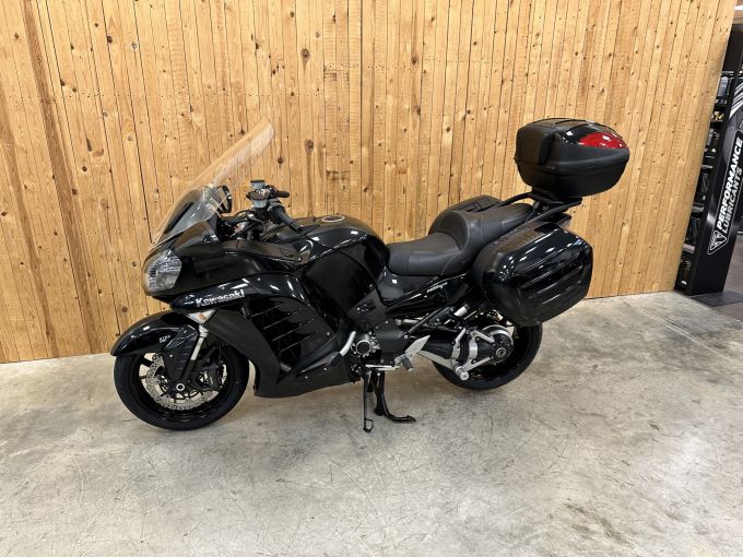 KAWASAKI GTR 1400 4