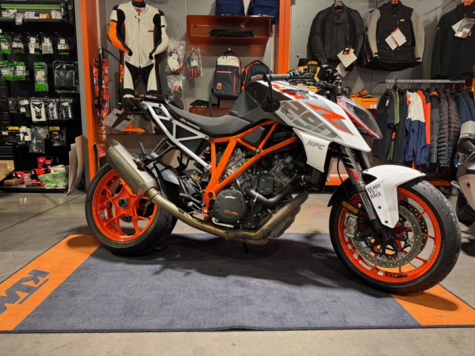 KTM 1290 SUPER DUKE R 4