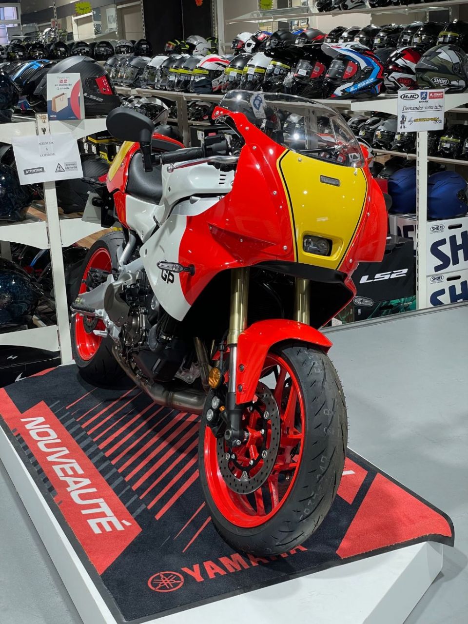 YAMAHA XSR 900 35KW 4