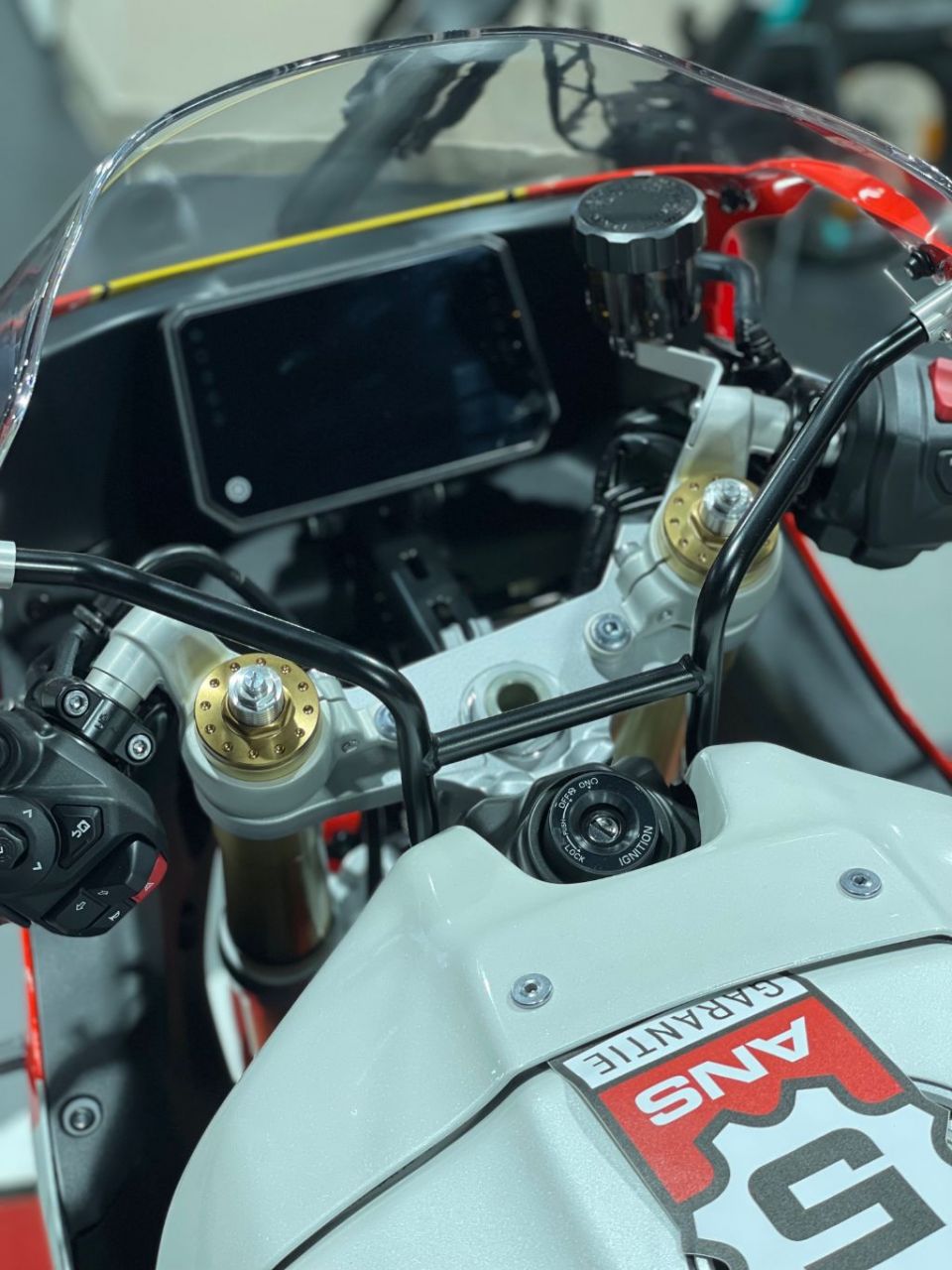 YAMAHA XSR 900 35KW 4