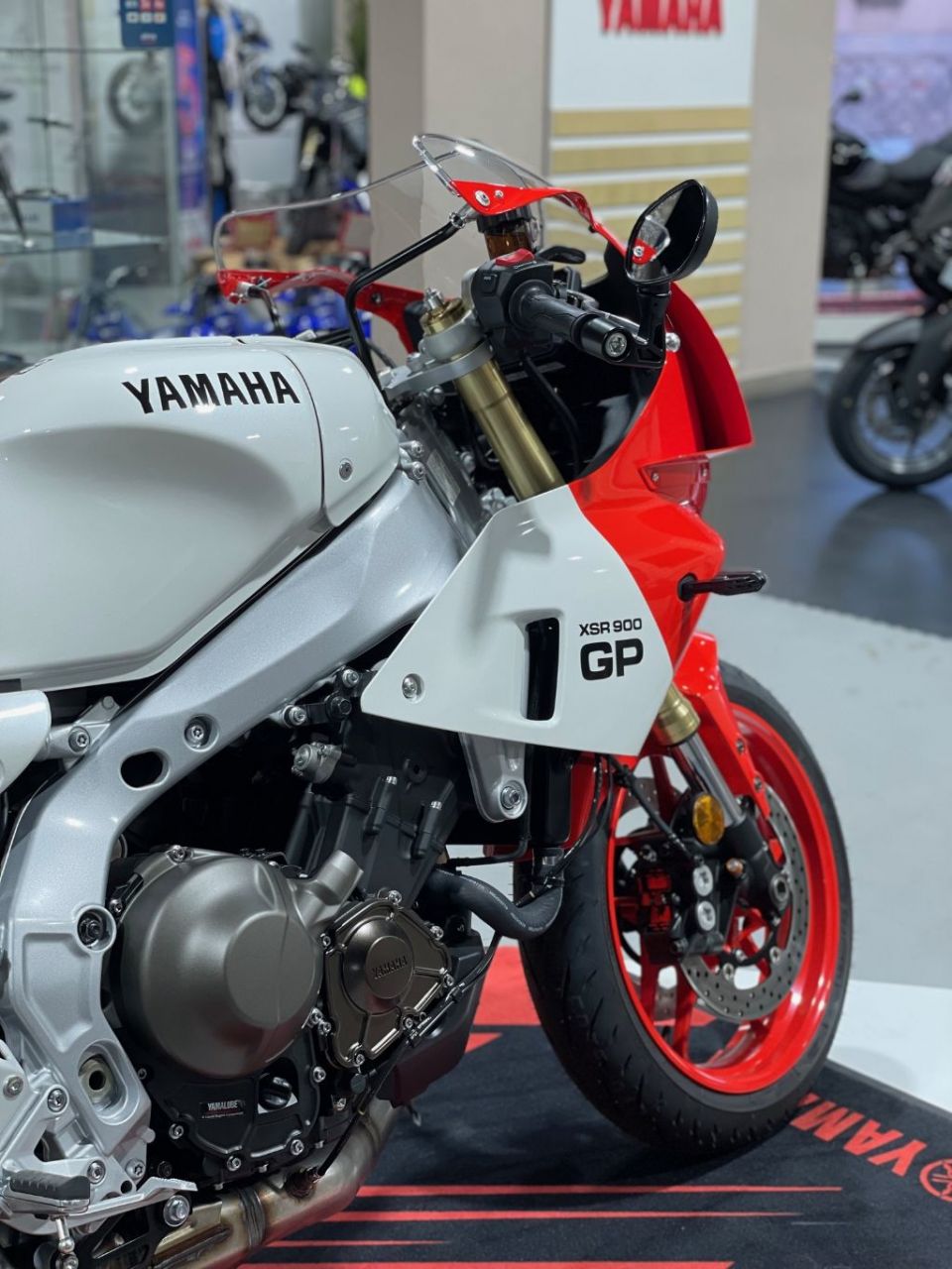 YAMAHA XSR 900 35KW 4