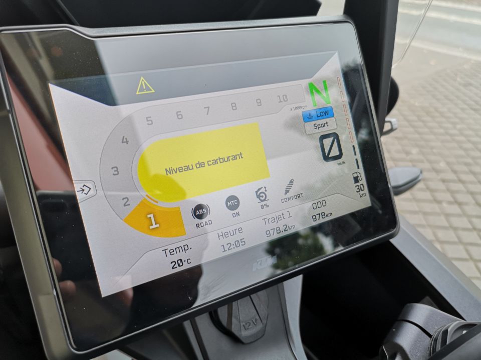 KTM 1290 SUPER ADVENTURE S 4