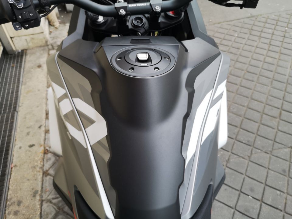 KTM 1290 SUPER ADVENTURE S 4