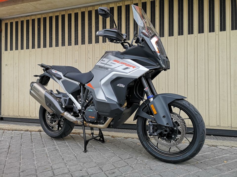 KTM 1290 SUPER ADVENTURE S 4
