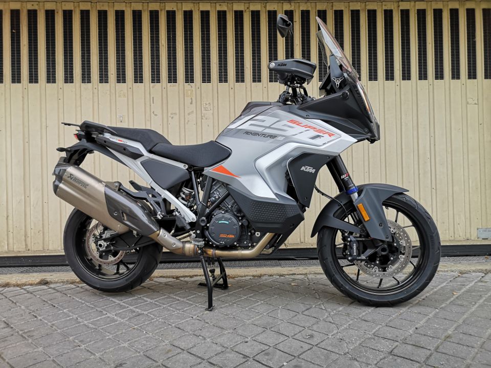 KTM 1290 SUPER ADVENTURE S 4