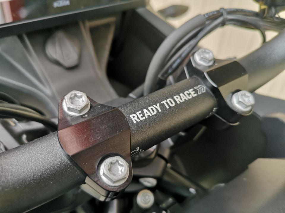 KTM 1290 SUPER ADVENTURE S 4