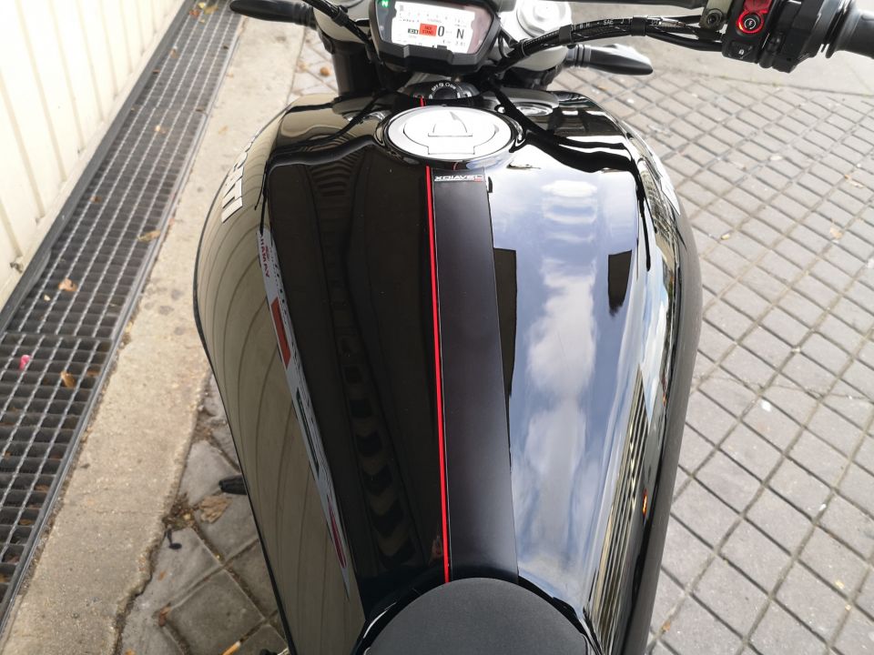 DUCATI X-DIAVEL S 4