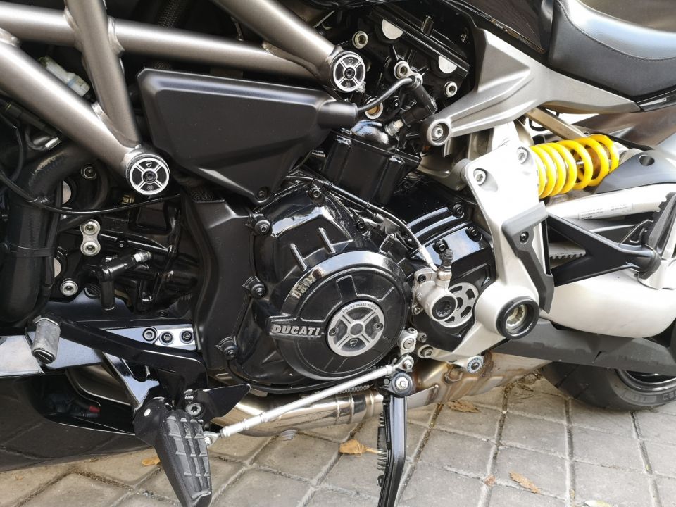 DUCATI X-DIAVEL S 4