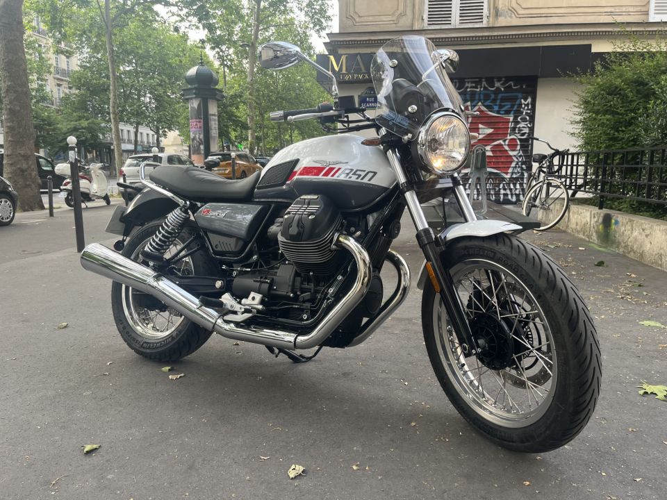 MOTO GUZZI V7 SPECIAL 4