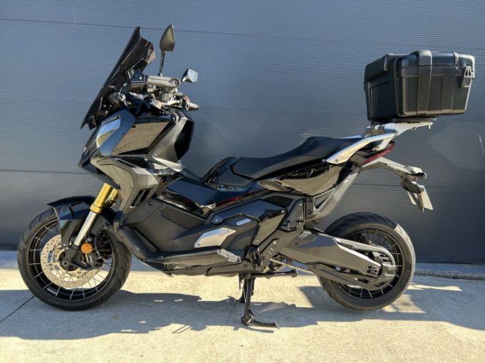 HONDA ADV750 4