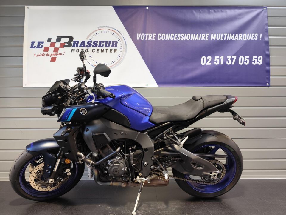 YAMAHA MT-10 4