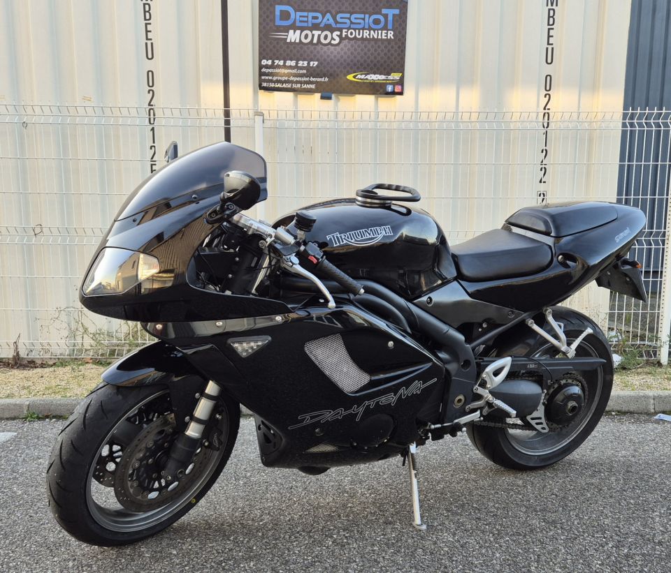 TRIUMPH DAYTONA 955i 4
