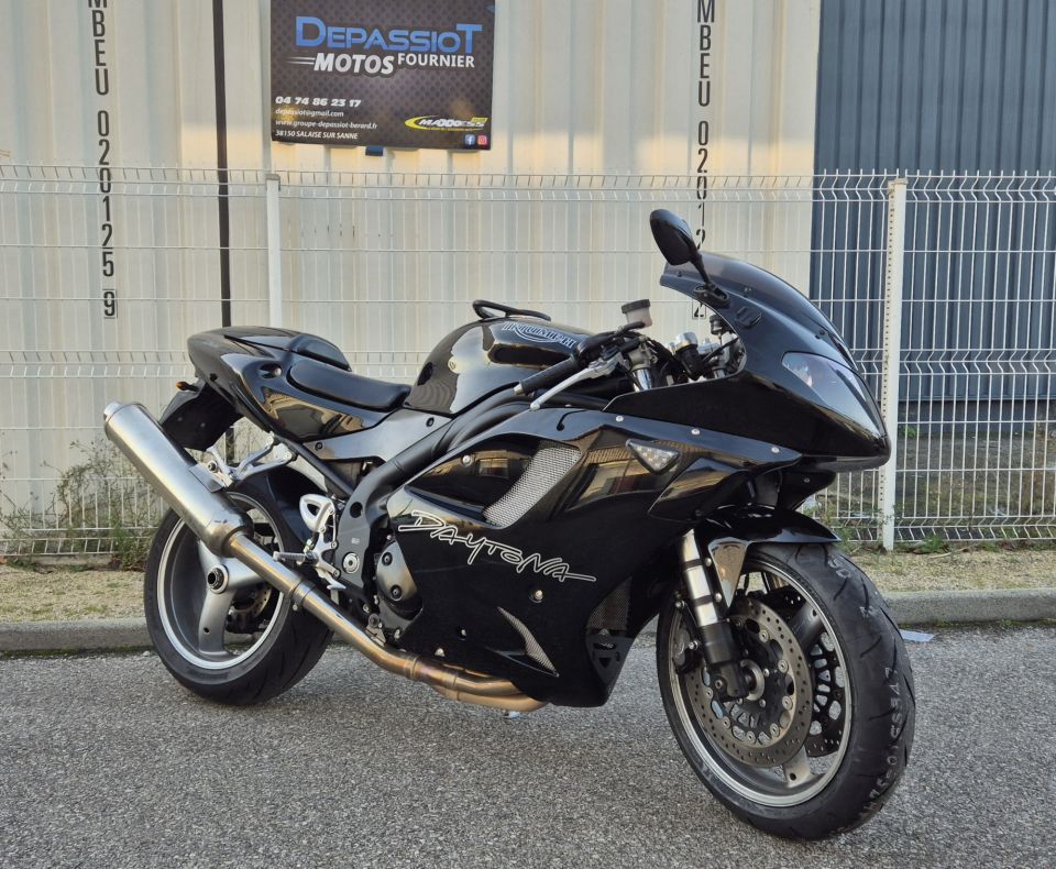 TRIUMPH DAYTONA 955i 4