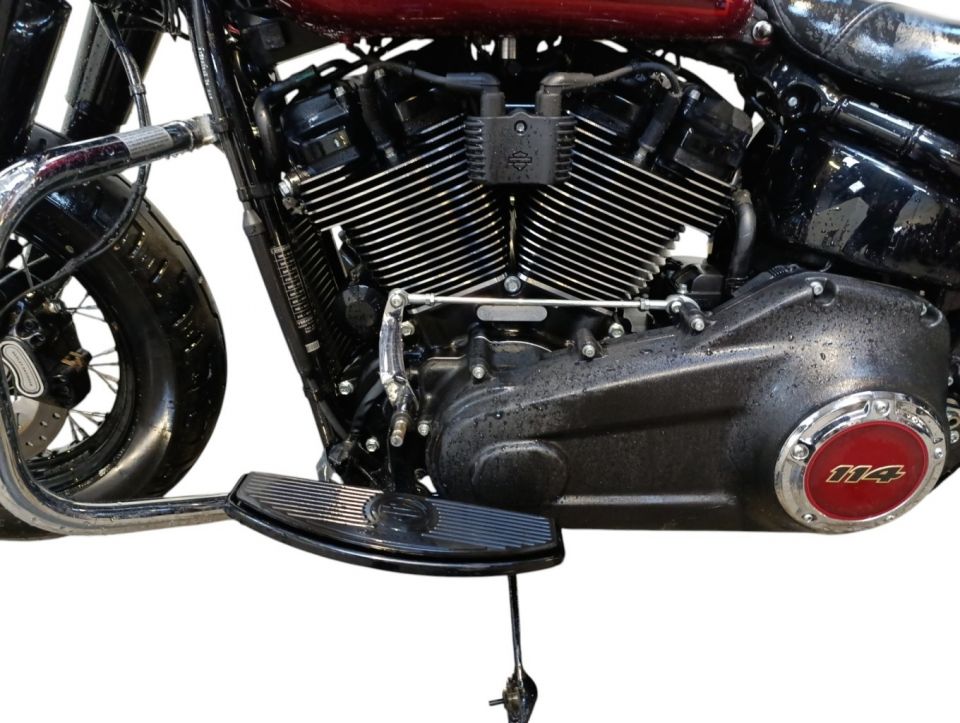 HARLEY-DAVIDSON SOFTAIL HERITAGE 1870 CLASSIC 4