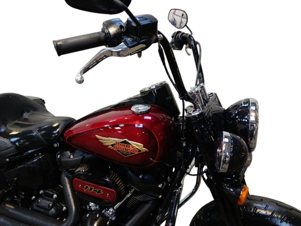 HARLEY-DAVIDSON SOFTAIL HERITAGE 1870 CLASSIC 4