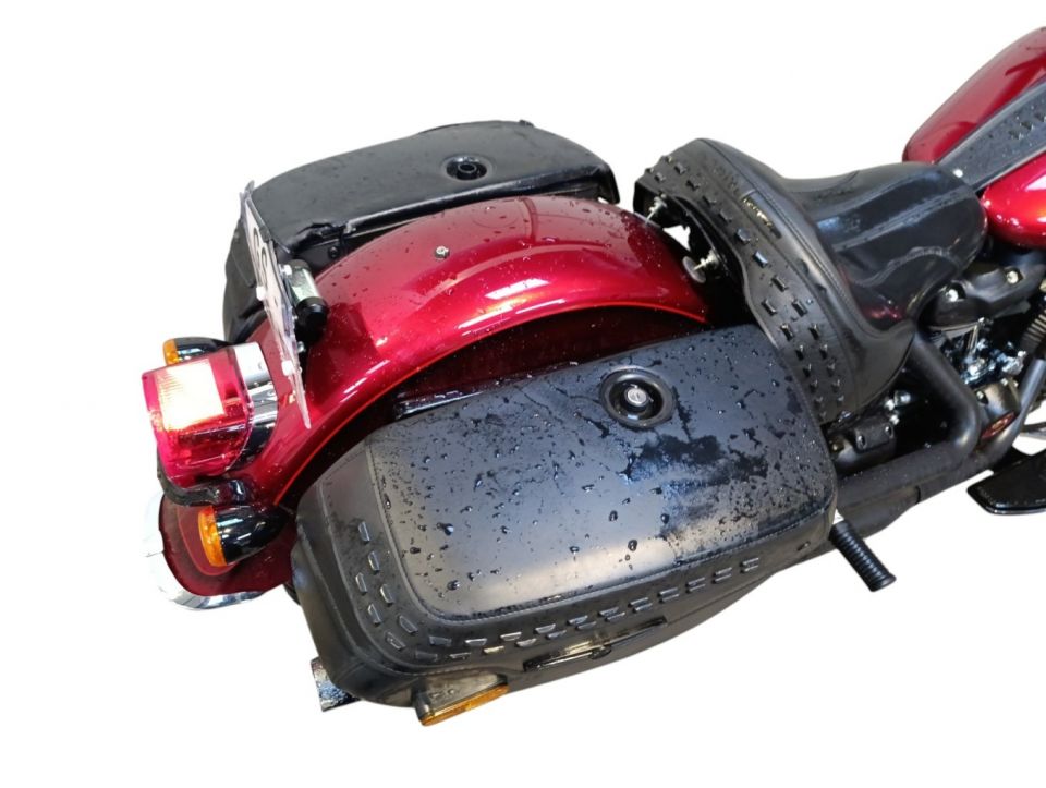 HARLEY-DAVIDSON SOFTAIL HERITAGE 1870 CLASSIC 4