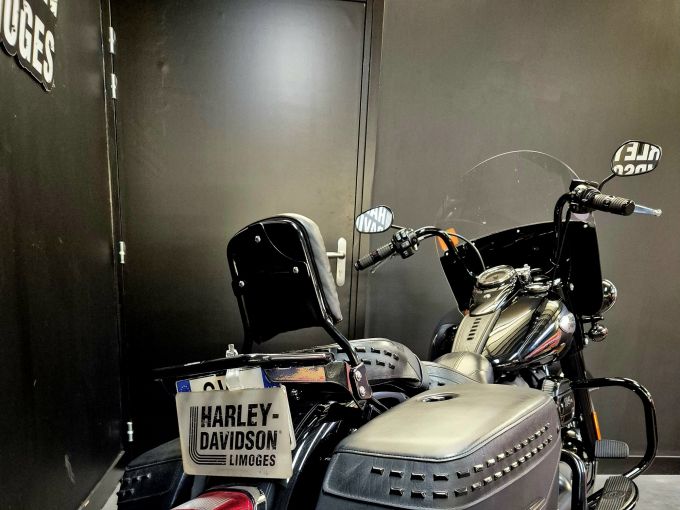 HARLEY-DAVIDSON SOFTAIL HERITAGE 1868 CLASSIC 4