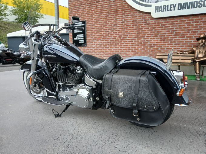 HARLEY-DAVIDSON SOFTAIL DELUXE 1745 4