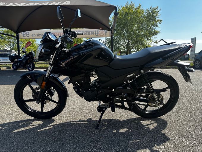 YAMAHA YS 125 4