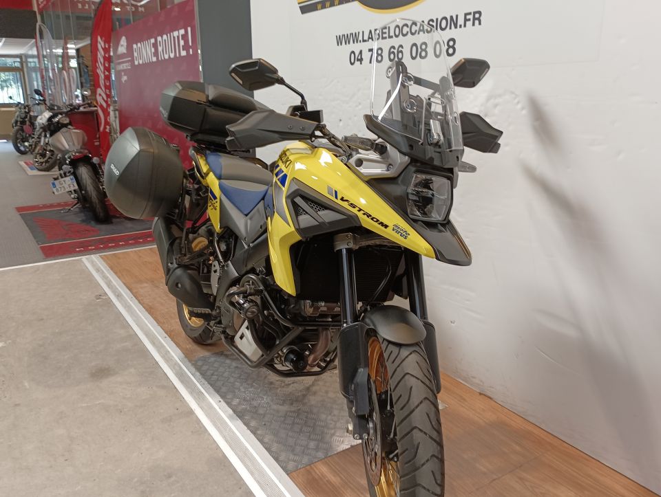 SUZUKI DL 1050 V-STROM XT 4