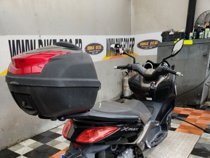 YAMAHA X-MAX 125 4