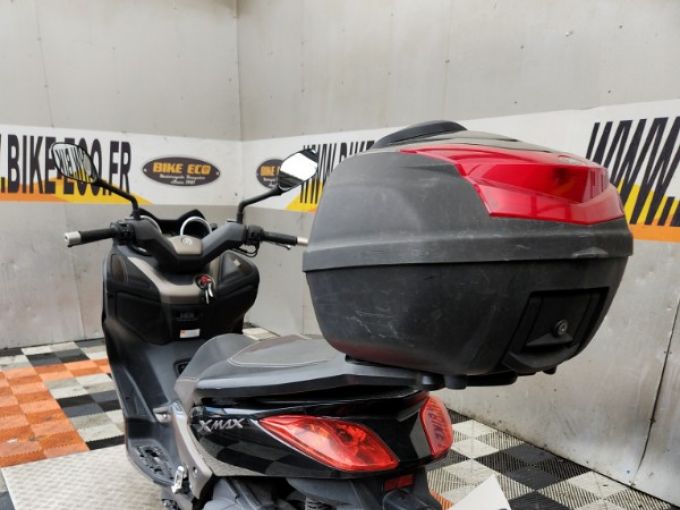 YAMAHA X-MAX 125 4