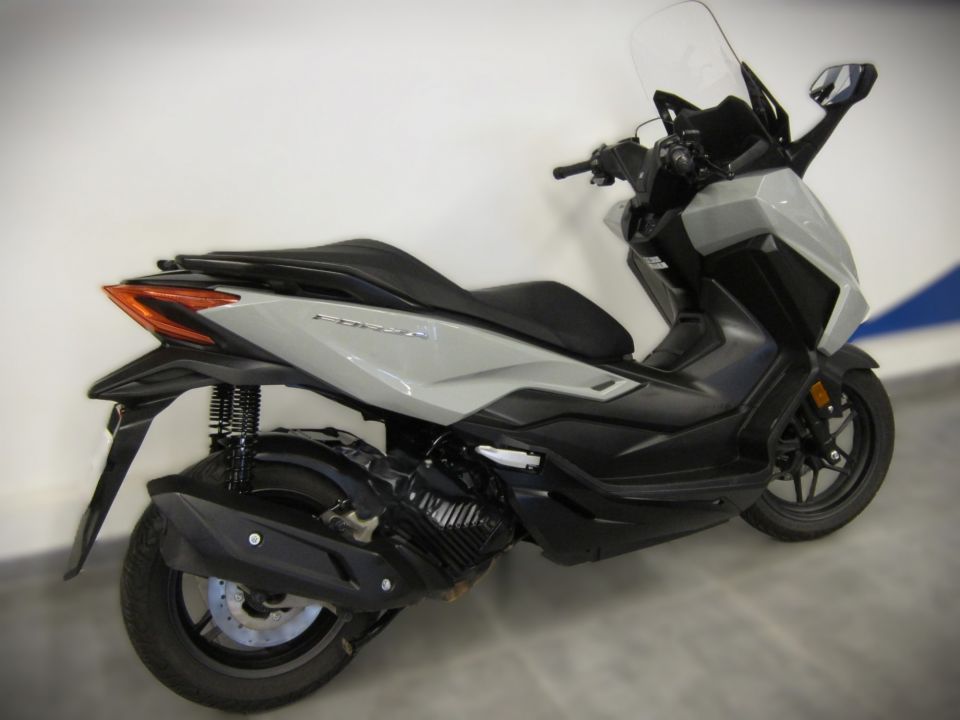 HONDA NSS FORZA 125 4