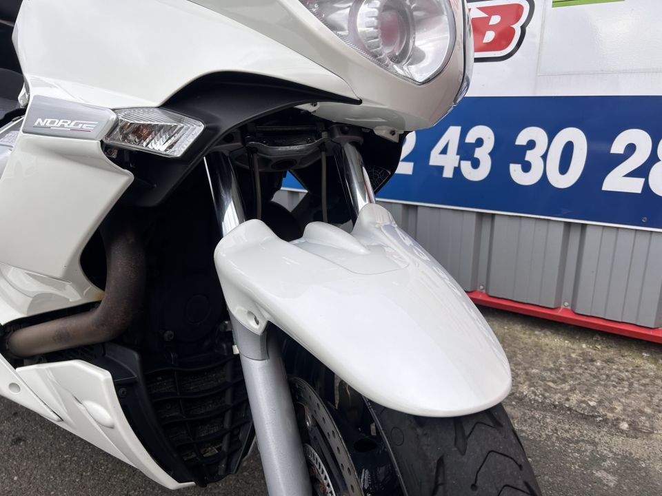 MOTO GUZZI NORGE 1200 4