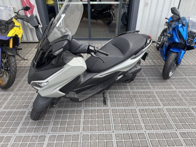 HONDA NSS FORZA 125 4