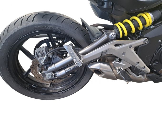 KAWASAKI ER-6 4
