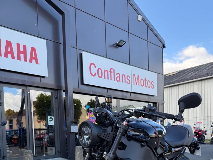 YAMAHA XSR 900 35KW 4