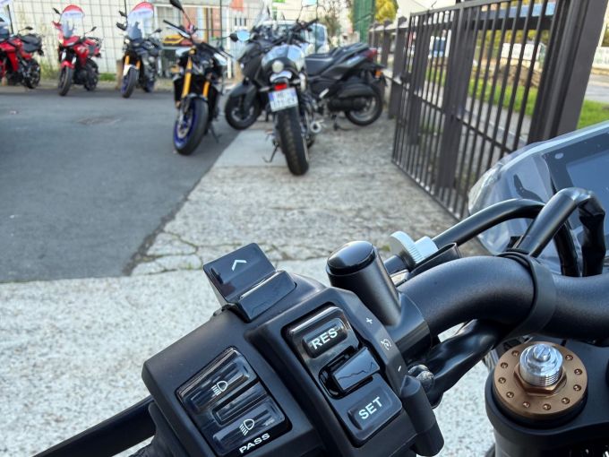 YAMAHA XSR 900 35KW 4