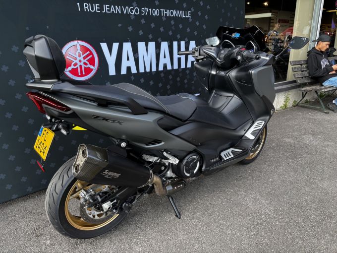 YAMAHA XP T-MAX 560 TECH MAX KAMO 4