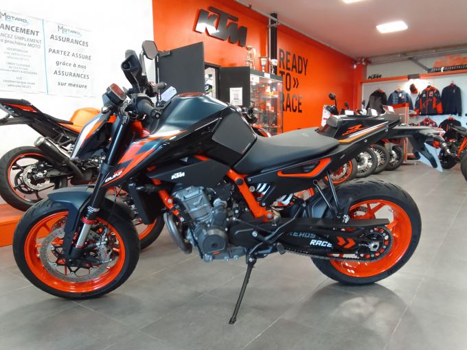 KTM 890 DUKE R 4