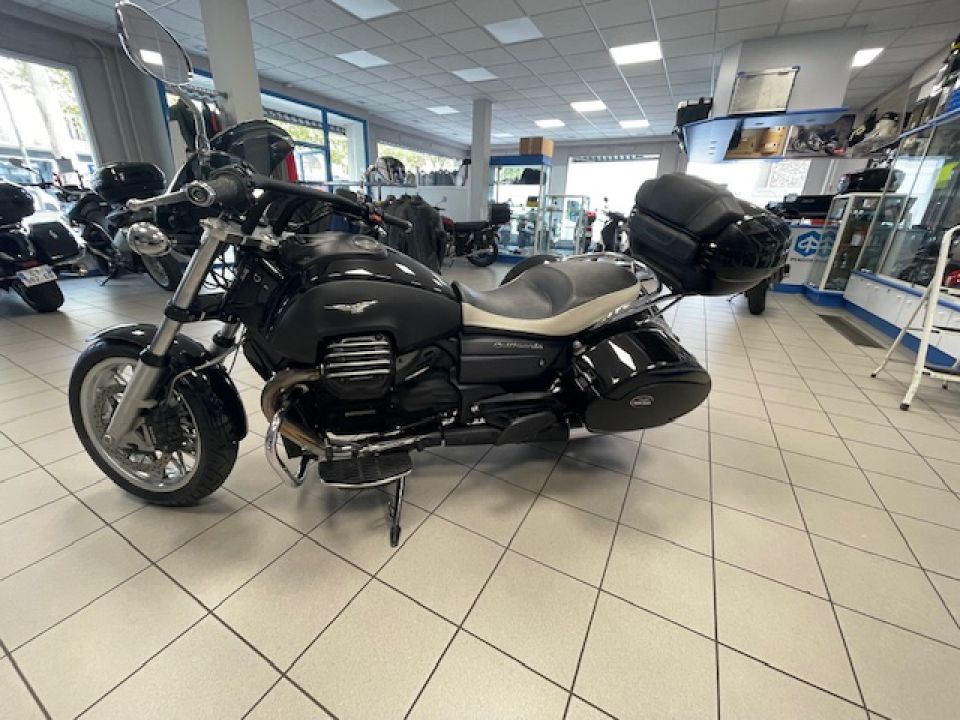 MOTO GUZZI CALIFORNIA 4