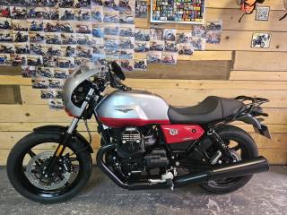 MOTO GUZZI V7 III STONE 750 - 2024