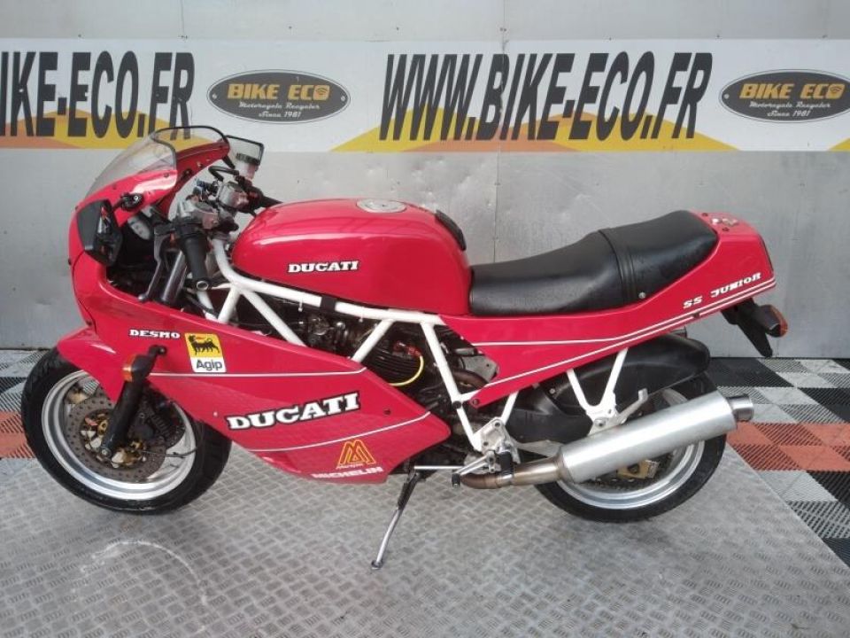 DUCATI 400 SS 4