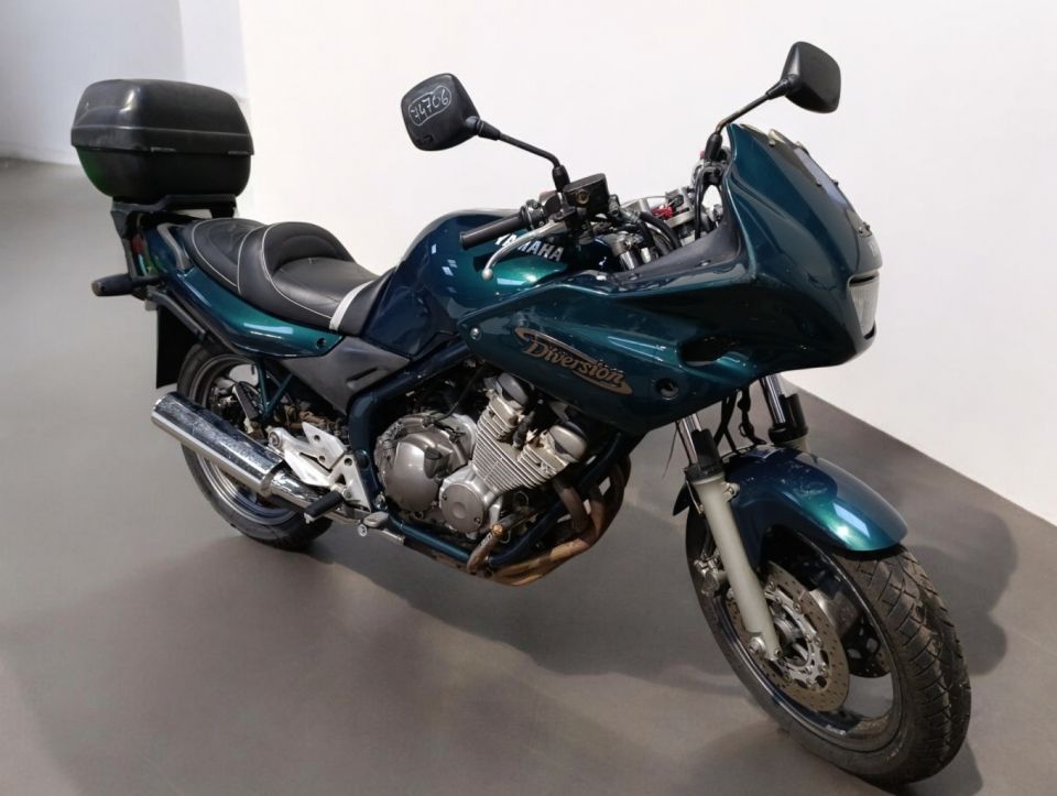 YAMAHA XJ 600 DIVERSION 4