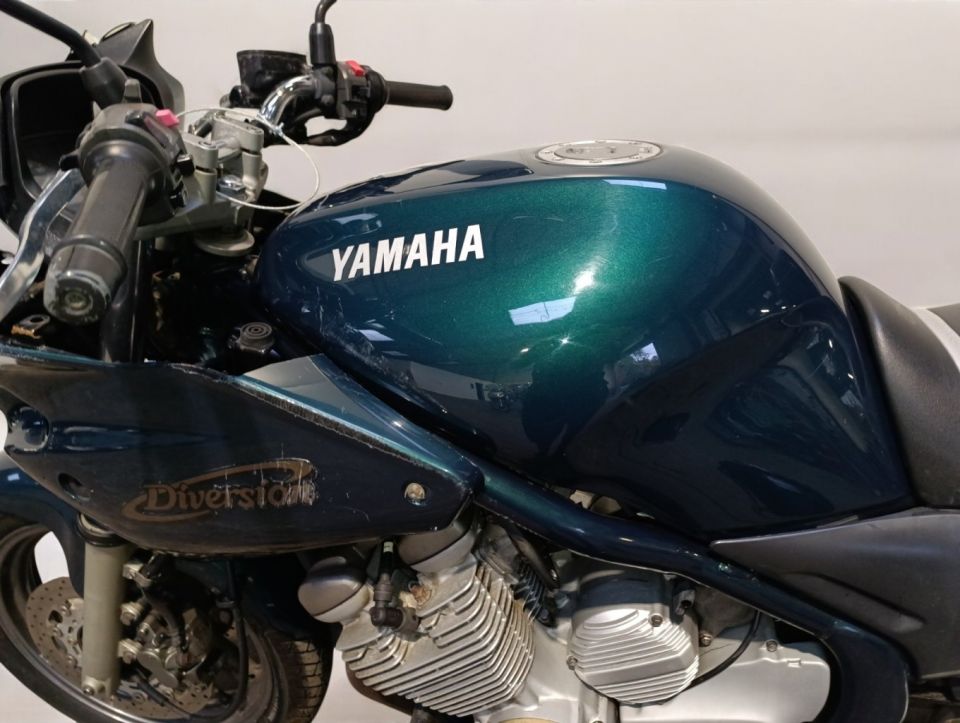 YAMAHA XJ 600 DIVERSION 4