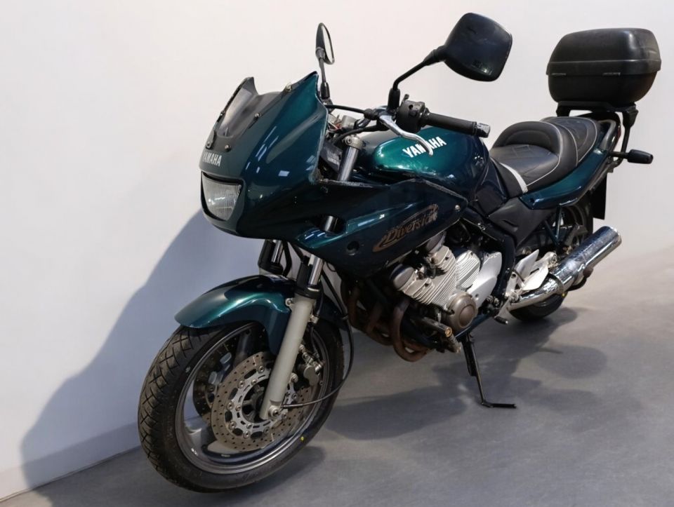 YAMAHA XJ 600 DIVERSION 4