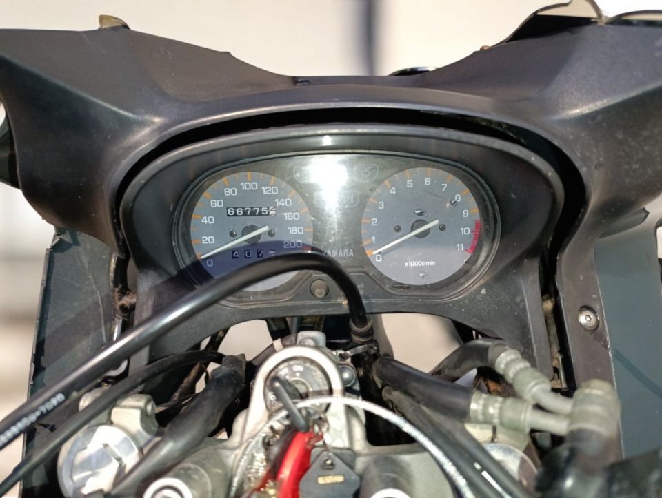 YAMAHA XJ 600 DIVERSION 4