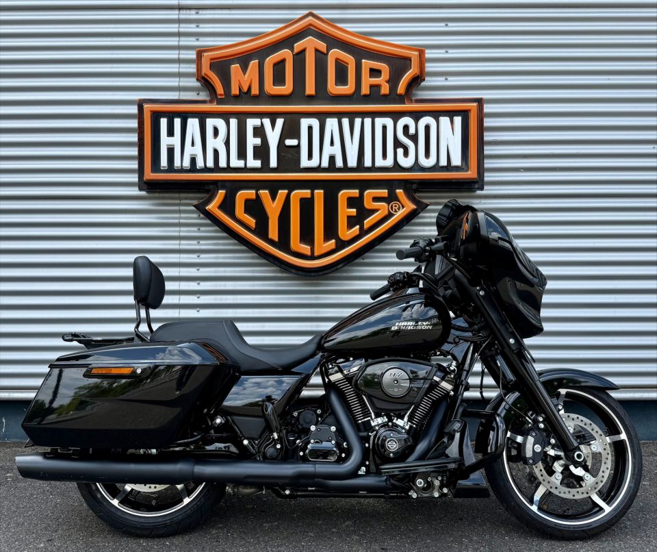 HARLEY-DAVIDSON TOURING STREET GLIDE 1923 4