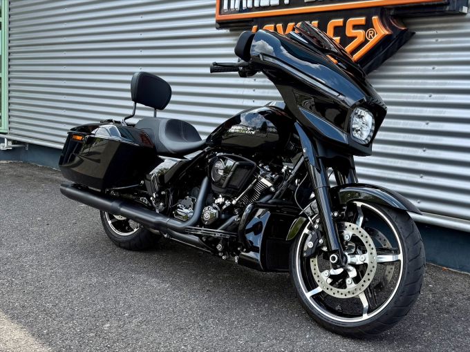 HARLEY-DAVIDSON TOURING STREET GLIDE 1923 4