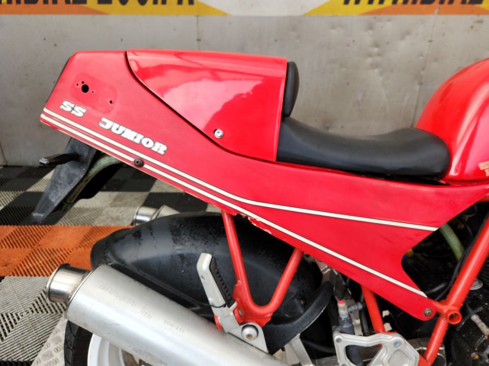 DUCATI 900 SS 4