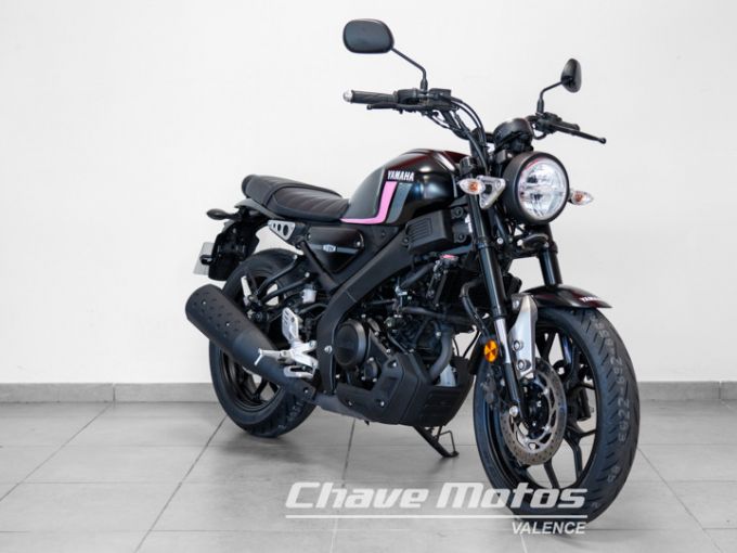 YAMAHA XSR 125 4