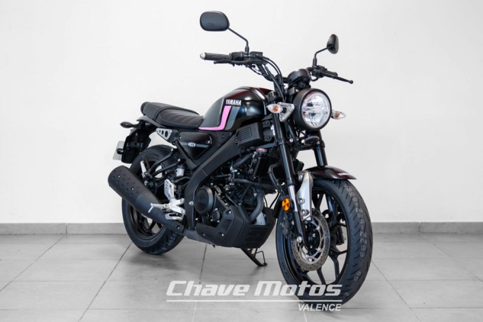 YAMAHA XSR 125 4