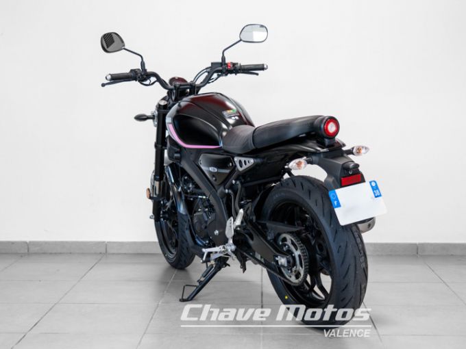YAMAHA XSR 125 4