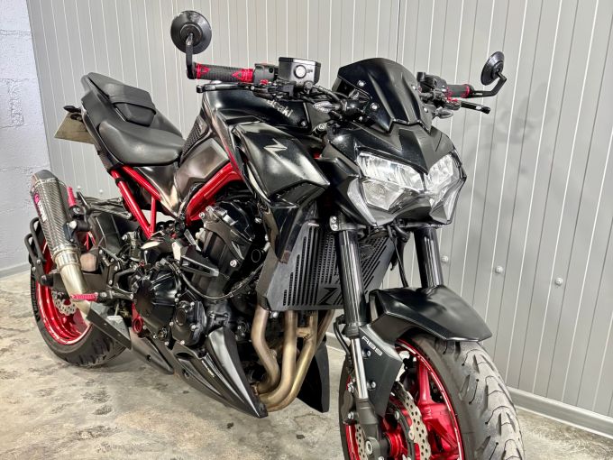 KAWASAKI Z 900 4