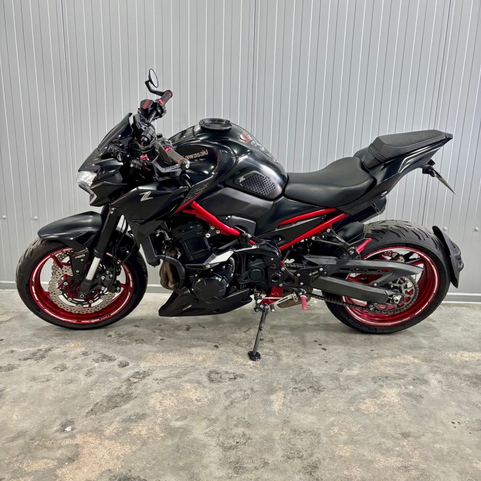 KAWASAKI Z 900 4
